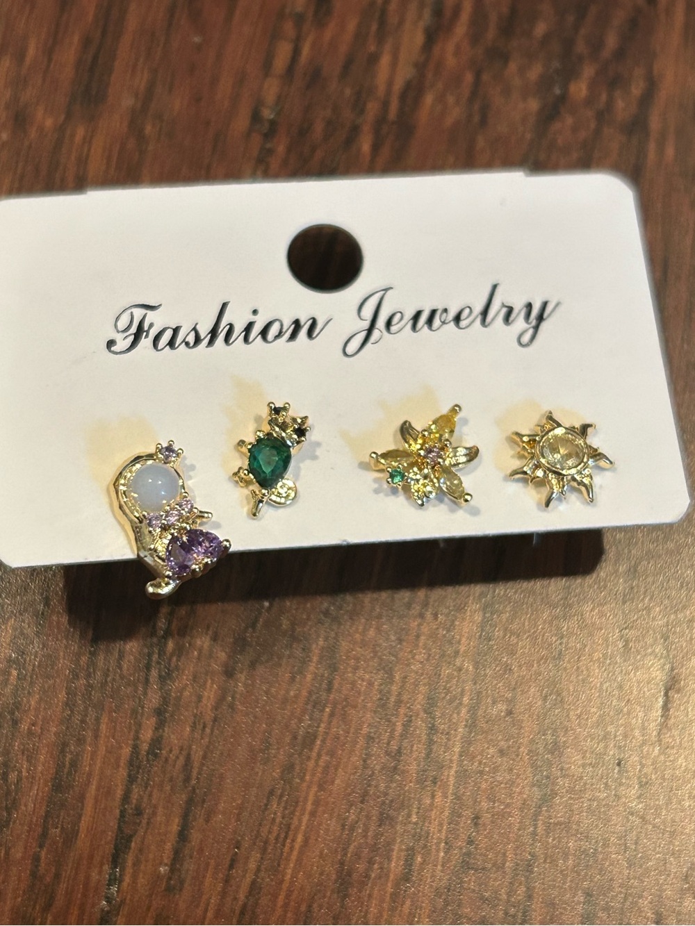 Disney tangled stud earring set